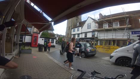 People-Standing-Outside-Gail's-Bakery-In-St-Albans-And-Social-Distancing