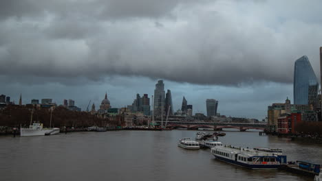 Day-to-night-London-Hyperlapse-from-Waterloo-bridge-of-the-city-of-London