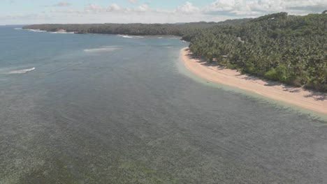 Vista-Aérea-De-Drone-De-Paradise-Island-De-Siargao-En-Filipinas