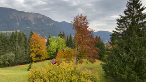 Blick-Von-Der-Eckbauer-Seilbahn-Auf-Die-Landschaft-Rund-Um-Garmisch-Partenkirchen-In-Bayern
