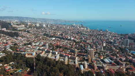 Viña-del-Mar-City-And-Commune-At-Daytime-In-Valparaiso,-Chile