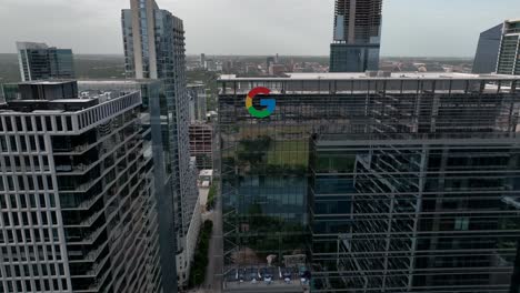 Aerial-pull-back-reveal-shot-of-Google-data-center-in-Austin,-Texas