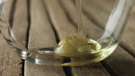 Slow-motion-of-Egg-Yolks-Dropping-in-Bowl