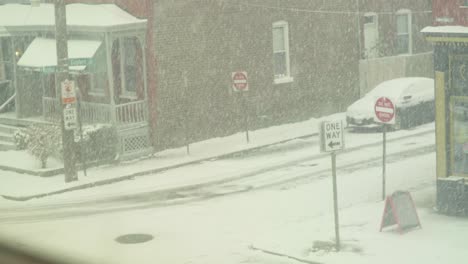 Heavy-Snow-on-the-Street-Corner-in-City-of-Richmond-VA