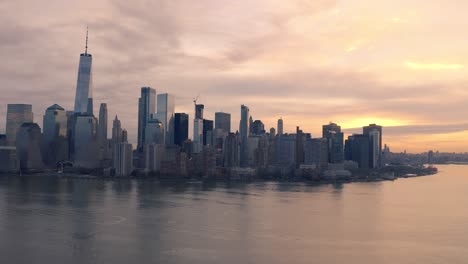Aerial-footage-of-lower-Manhattan