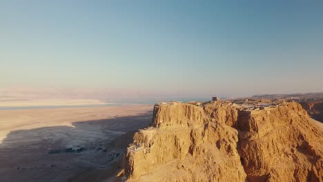Fliegen-Um-Den-Masada-Kliif-In-Der-Wüste