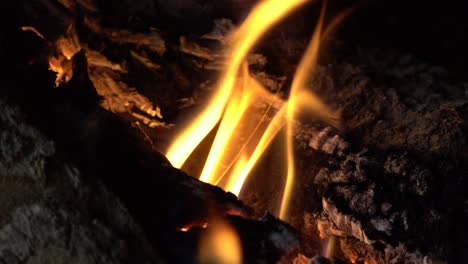 Fuego-Estático-A-Cámara-Lenta-Ardiendo-En-La-Chimenea