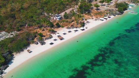 Luxurious-beach-on-topical-Island-of-Boracay