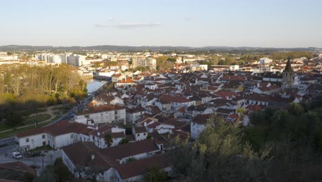 Tomar-Vista-De-La-Ciudad-En-Portugal
