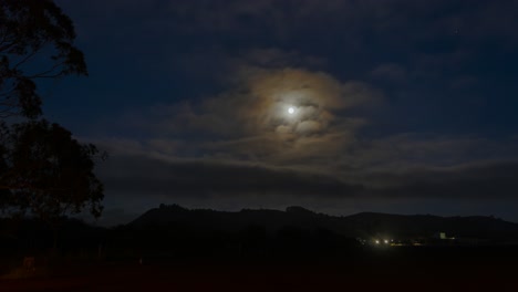 time-lapse:-moonrise-at-half-moon-bay