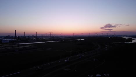 Maasvlakte-Hafen-In-Der-Stadt-Rotterdam,-Niederlande-Bei-Nacht-Aus-Der-Luft