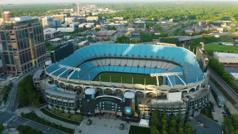 Birds-Eye-View-Above-Bank-of-America-Stadium-in-Charlotte,-NC