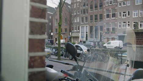 Canales-De-Amsterdam-Fotografía-De-Lapso-De-Tiempo-Día-Tiempo-Nublado-Cámara-Roja-De-Cámara-Lenta-4k