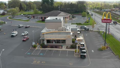 Aerial-of-McDonald's-fast-food-restaurant-in-America