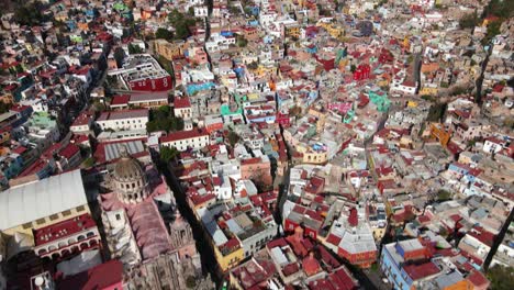 Basilica-de-Guanajuato,-Mexico,-Drone-Shot
