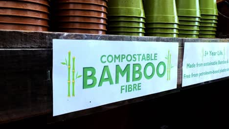 Macetas-De-Fibra-De-Bambú-Ecológicas-En-Un-Centro-De-Jardinería