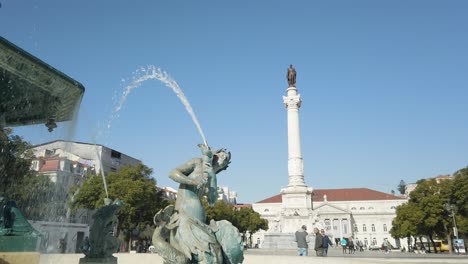 Fuente-De-Agua-De-La-Plaza-Rossio-Lisboa-Portugal