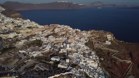 Ansichten-Von-Oben-In-Oia,-Santorini