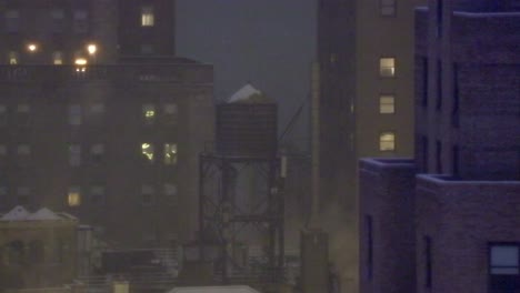 Night-time-on-Manhattan-Winter,-snow
