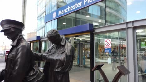 Main-entrance-of-Manchester-Piccadilly-Station