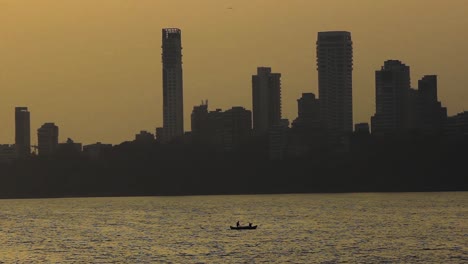 Hermoso-Horizonte-Aislado-De-Marine-Drive-Mumbai-City-Stock-Video-I-Marine-Drive-Mumbai-City-Skyline-Silueta-Stock-Video-Full-Hd