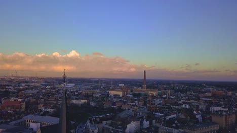 Luftdrohnen-Sonnenuntergang-Überflug-über-Gent,-Belgien