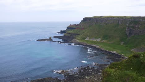 Picture-perfect-Giants-causeway-cliff-Ireland-wide-shot