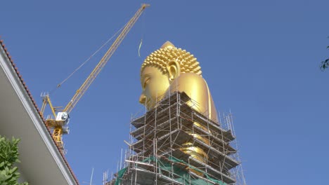 Großer-Buddha-Wat-Paknam-Phasi-Charoen