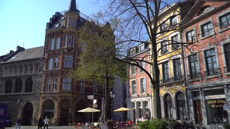 Fischmarktplatz-In-Der-Altstadt-Von-Aachen-Mit-Schönen-Historischen-Gebäuden-Im-Jugendstil-Und-Der-Gotik