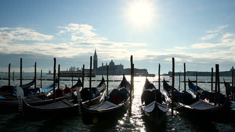 Gondolas-with-the-Basilica-of-Santa-Maria-della-Salute-in-the-background-in-Venice