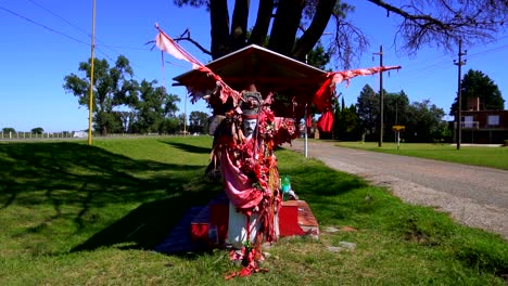 A-shrine-in-honor-of-Gauchito-Gil-near-a-provincial-route