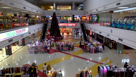 Leeres-Einkaufszentrum-Wegen-Covid-19-Ausbruch-Während-Weihnachten-Magelang-Indonesien