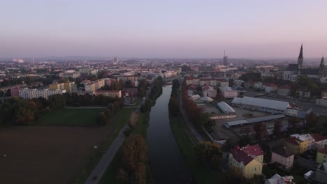 Panorama-of-the-city-of-Olomouc-with-a-view-of-the-river-and-the-historic-part,-in-the-evening-at-sunset-at-late