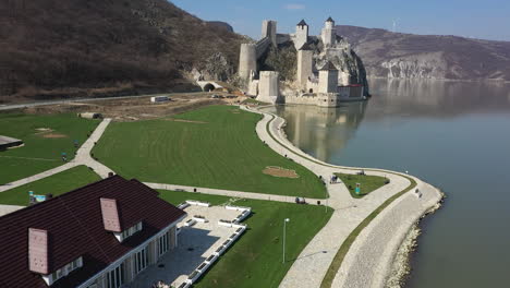 Beautiful-reconstructed-fortress-by-the-river