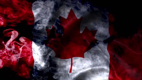 Ondeando-La-Bandera-Canadiense