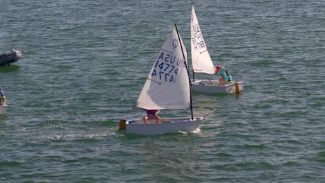 Kids-learning-to-sail-off-the-Santa-Barbra-California-coast