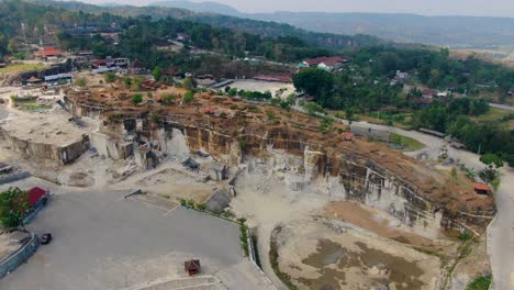 Breksi-Cliff-in-Yogyakarta-Indonesia,-closed-quarry-tourist-attraction