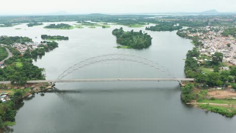 Adomi-Brücke-In-Ghana