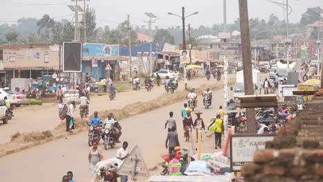 Belebte-Straßen-Einer-Großstadt-In-Afrika