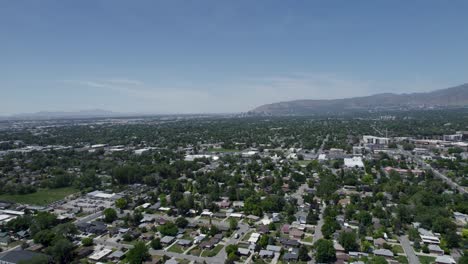 Urban-Real-Estate-near-Salt-Lake-City,-Utah---Aerial-Establishing-View