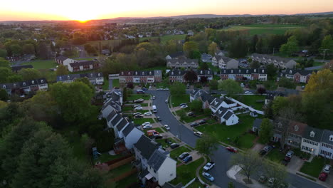 Aerial-reveal-of-sprawling-neighborhood