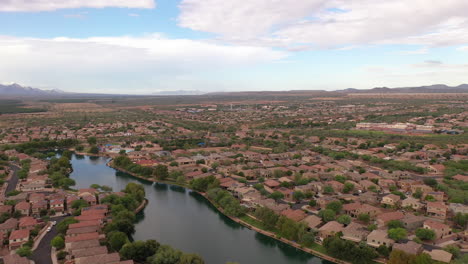 Drone-view-of-Sahuarita-Lake-in-Arizona-near-Tucson