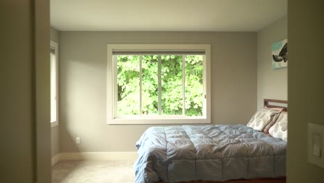 Simple-minimalist-bedroom