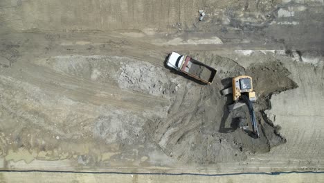 Una-Toma-Aérea-De-La-Excavación-En-El-Sitio-De-Construcción