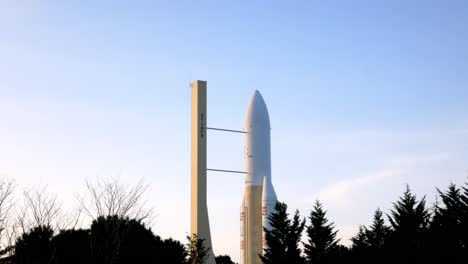 Tilt-down-view-of-the-Ariane-5-rocket-at-the-"Cité-de-l'éspace"-in-Toulouse,-France