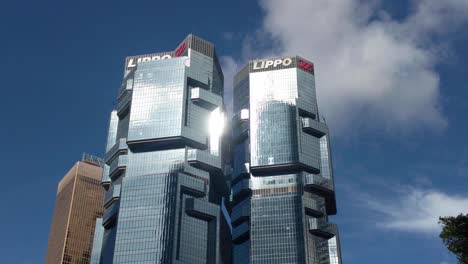 Lippo-Centre-twin-tower-skyscrapers-in-Hong-Kong