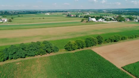 Campiña-Amish-Y-Tierras-De-Cultivo-Vistas-Por-Drones