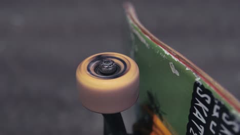 skateboarding-wheel-spinning-filmed-in-4k-24fps