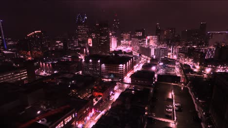 Downtown-Detroit-timelapsing-showing-the-hustle-and-bustle-of-the-urban-landscape