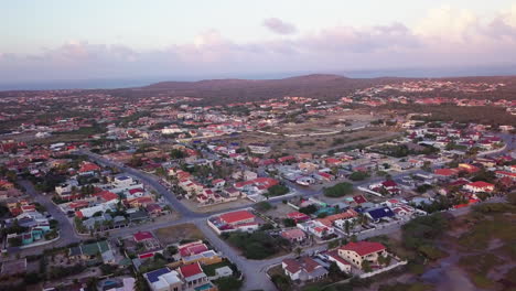 Roads-and-houses-in-the-Northeast-end-of-the-island-of-Aruba